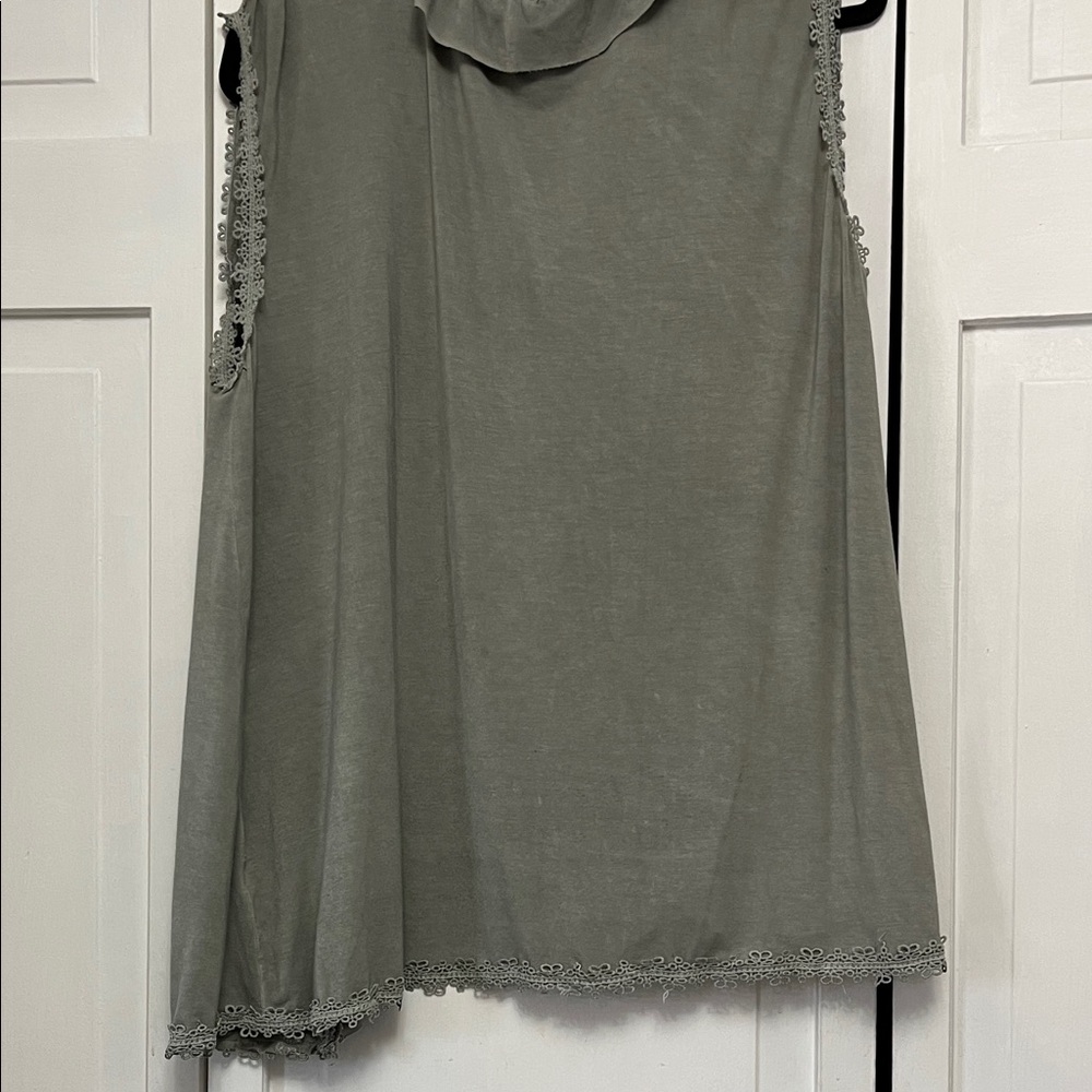 POL Olive Ruffled Open-Front Vest - Picture 4 of 7